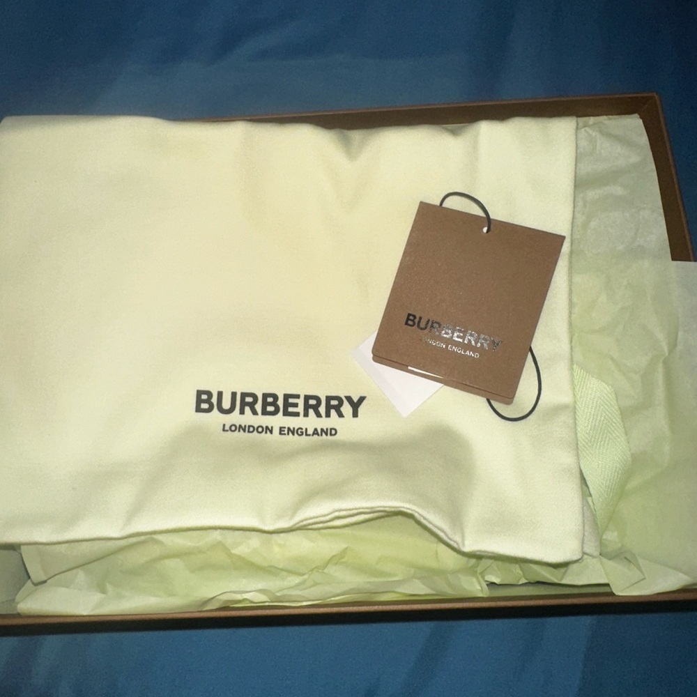 Kids Burberry Slide - Picture 2 of 6
